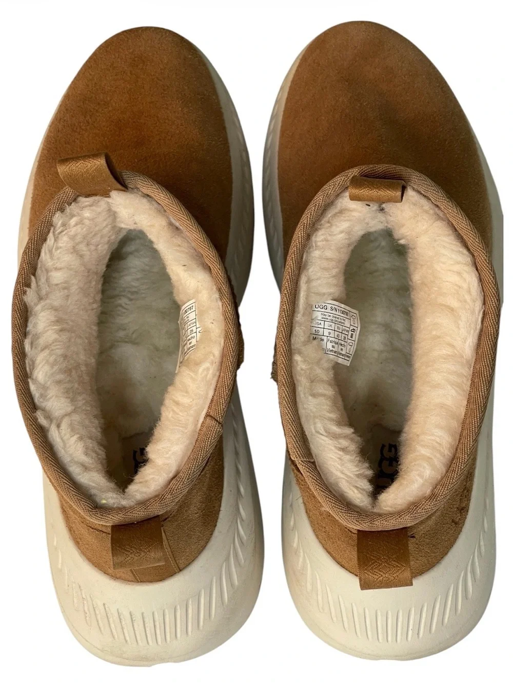 UGG CA805 V2 Ultra Mini Boots Men’s Size 10 Chestnut Suede 1130797